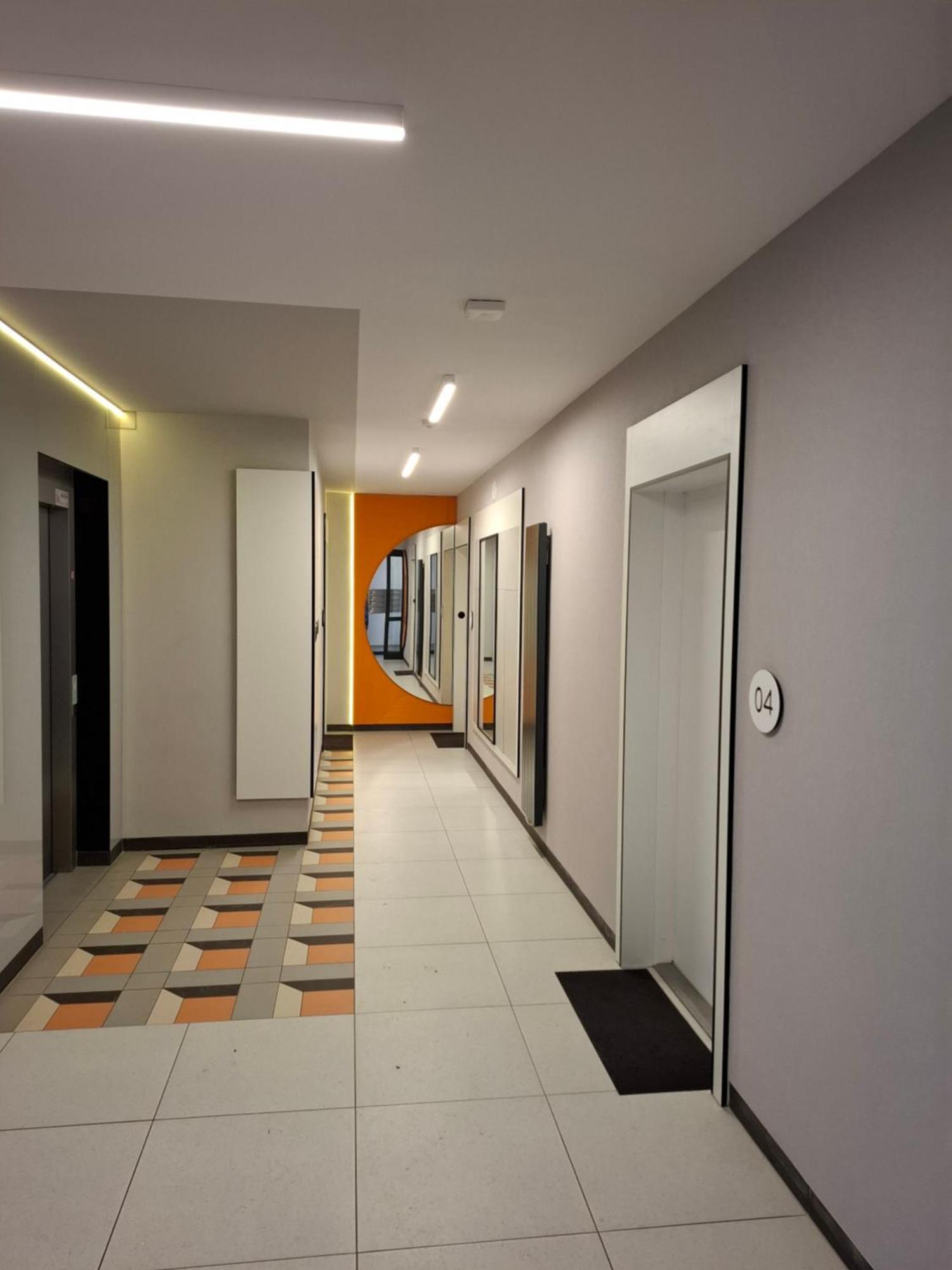 Mieszkanie 46M2 - 2 Pokojowe Z Ogrodkiem , Wifi , Bezplatny Parking Nr 126, Szybkie Polaczenie Z Lotniskiem, Autobus 120 — Photos 3